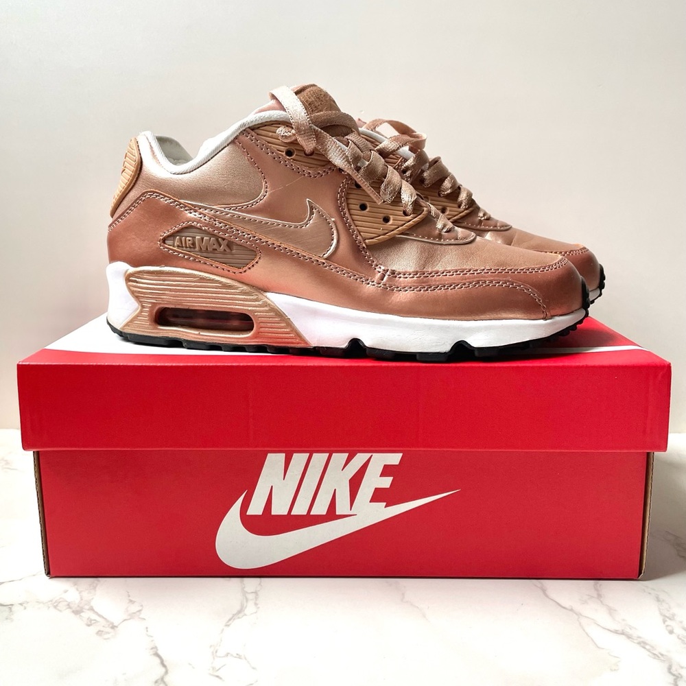 Nike Air Max 90 Rose Gold Grade School EUC